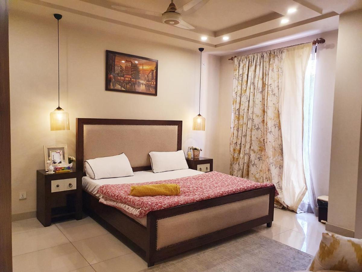 Luxurious Landing Apartments & Suites Bahria Town Rawalpindi Exterior photo