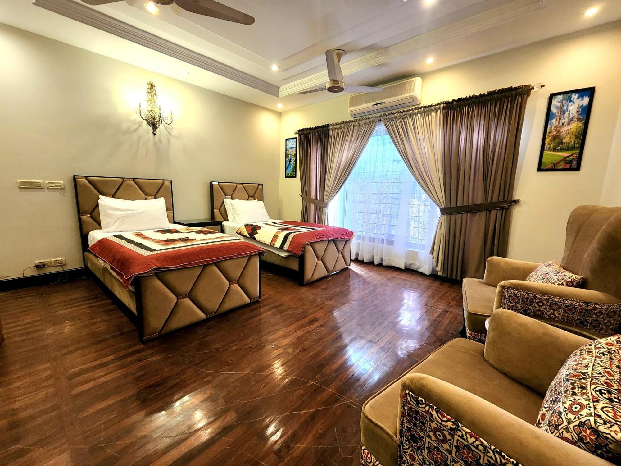 Luxurious Landing Apartments & Suites Bahria Town Rawalpindi Room photo